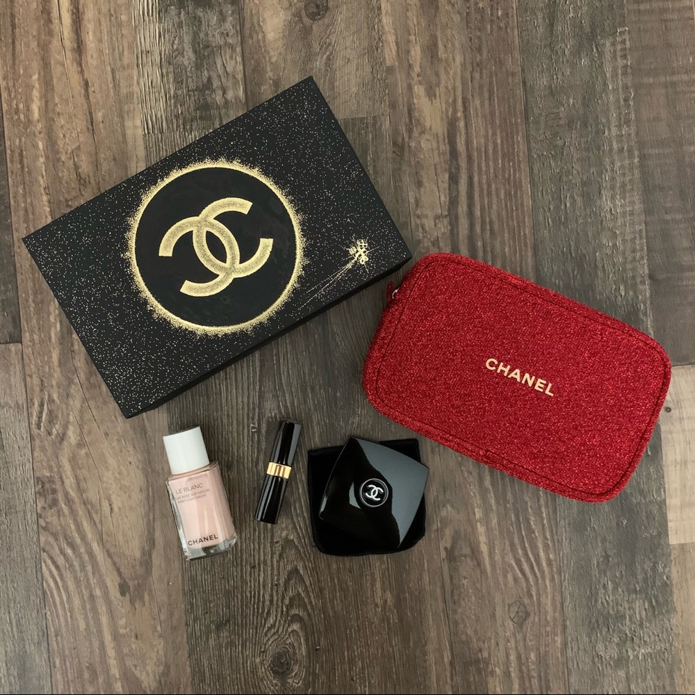 Chanel Good to Glow Gift Set Bag